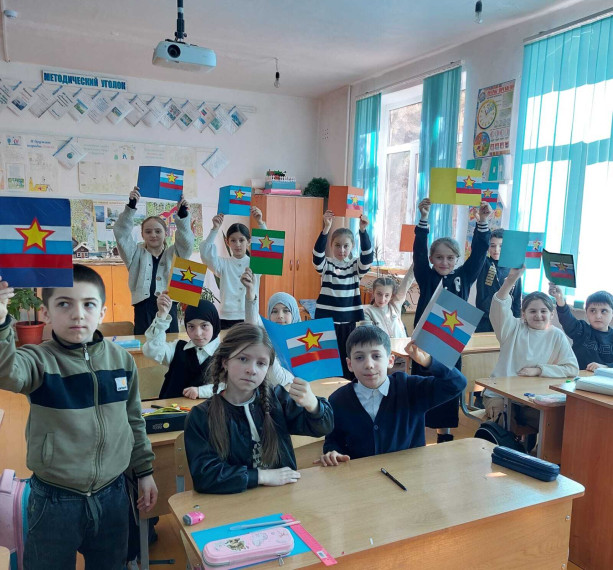 "Подарок папам своими руками к 23 февраля...".